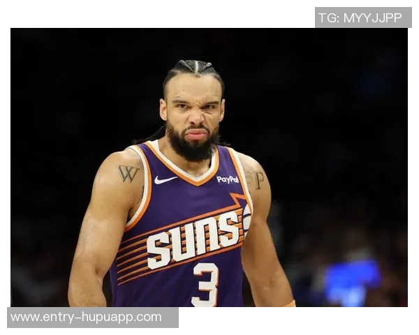 狄龙三分手感不佳仅中一球贡献14分4板1助2断并压哨罚球两次