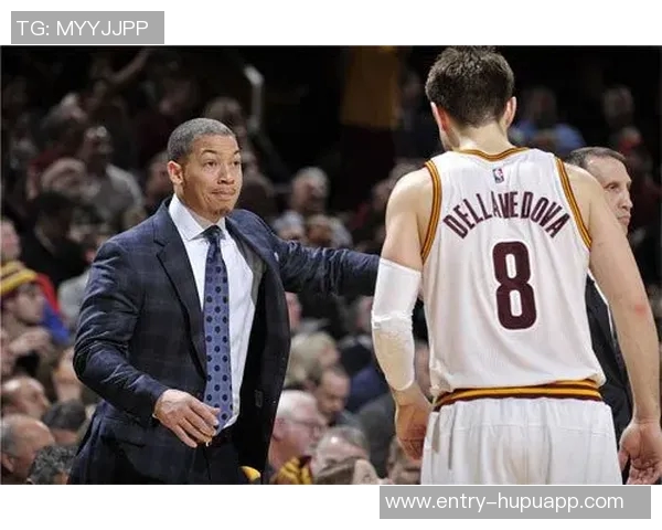 卢指导强调勇士与绿军打法相似强调球队需提升硬朗风格