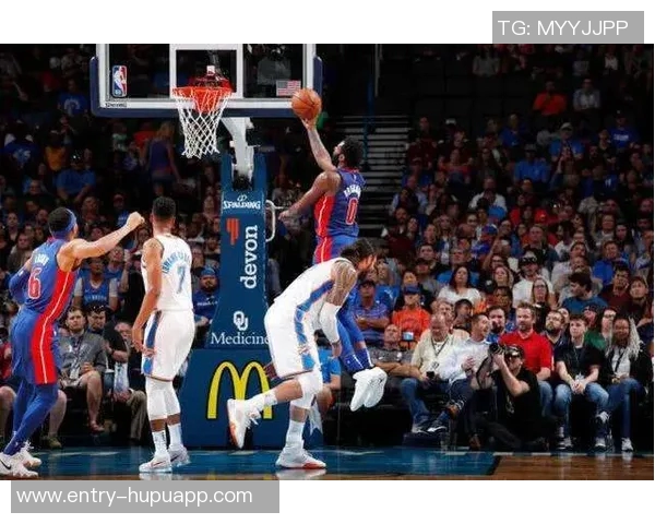 火箭神奇表现亚当斯出场542分钟助力球队总篮板净胜对手200个