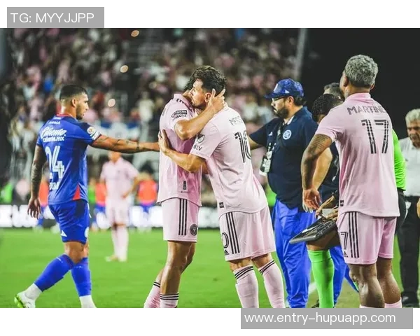 德保罗社媒关注雷吉隆罗马诺透露其将加盟迈阿密国际